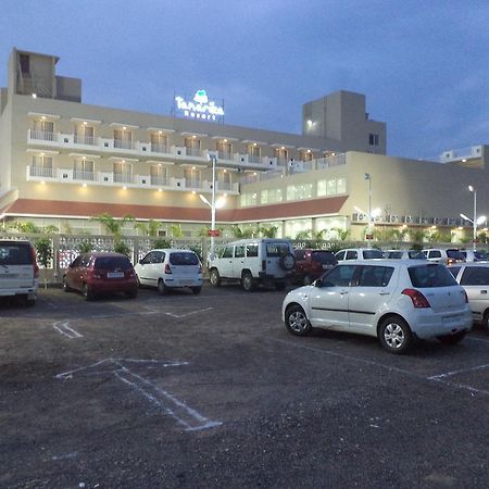 Tanarika Resort Bhusāwal Exterior foto